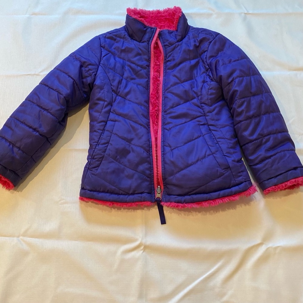 Reversible puffer jacket